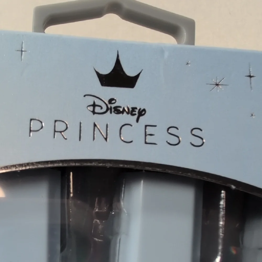 Disney Princess Set of 4 Lip Gloss Collection Cinderella - Picture 2 of 6